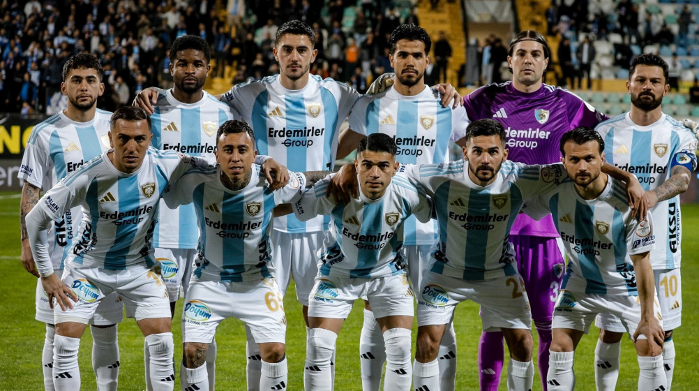 Erzurumspor FK, şampiyon olarak Süper Lig’e yükseldi - 5 yıl aranın ardından geri döndü