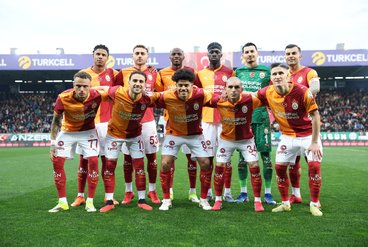 "Galatasaray'ın Yıldızı Osimhen İçin Fiyat Belirlendi: Barcelona'nın Stratejisi Ne?"