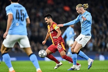 "Galatasaray, Şampiyonlar Ligi'nde İlk 24'ü Fethetti: Manchester City'ye Rağmen Play-Off Biletini Aldı!"