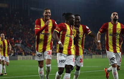 "Göztepe, Nefes Kesen Mücadele Sonucu Fatih Karagümrük'ü 2-1 Mağlup Ediyor"