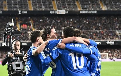 "Real Madrid'den Valencia'ya Ev Sahasında 2-0'lık Şok: Liderlik Yolunda Önemli Adım"