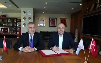 "Sarıyer Kola, Türkiye'nin Milli Takımlarına Yeni Sponsor Olarak Damga Vuruyor!"