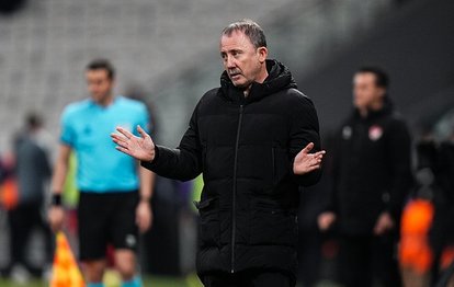 "Sergen Yalçın: Mustafa Erhan Hekimoğlu, Konyaspor Karşılaşmasında Sahada!"