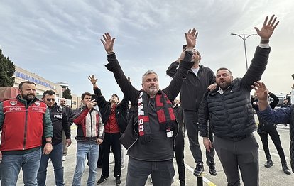 "Thomas Reis, Samsunspor'dan Duygu Dolu Bir Veda İle Ayrılıyor: 'Birlikte Tarih Yazdık!'"
